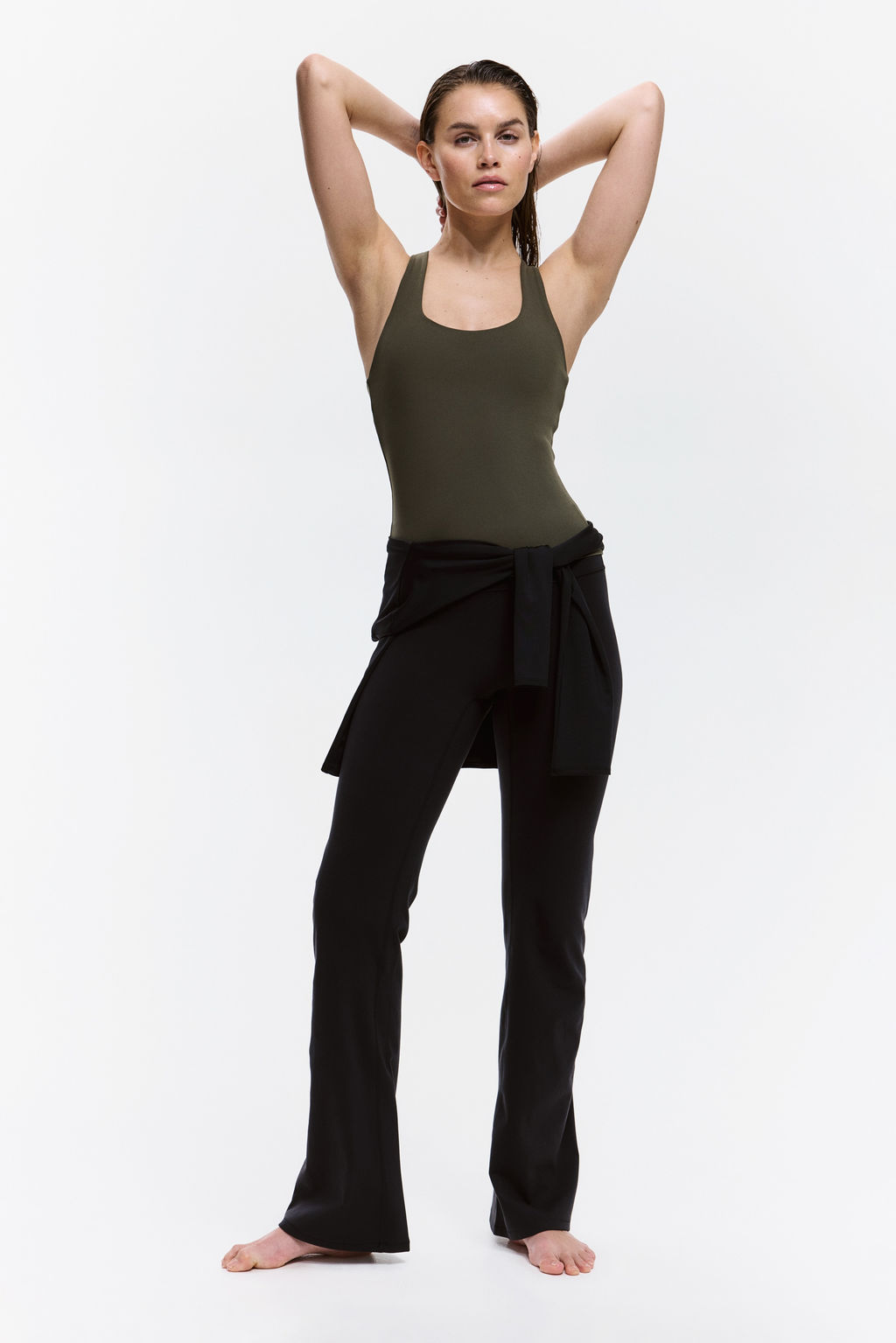 Top de deporte SoftMove con sujetador integrado - H&m фото 4