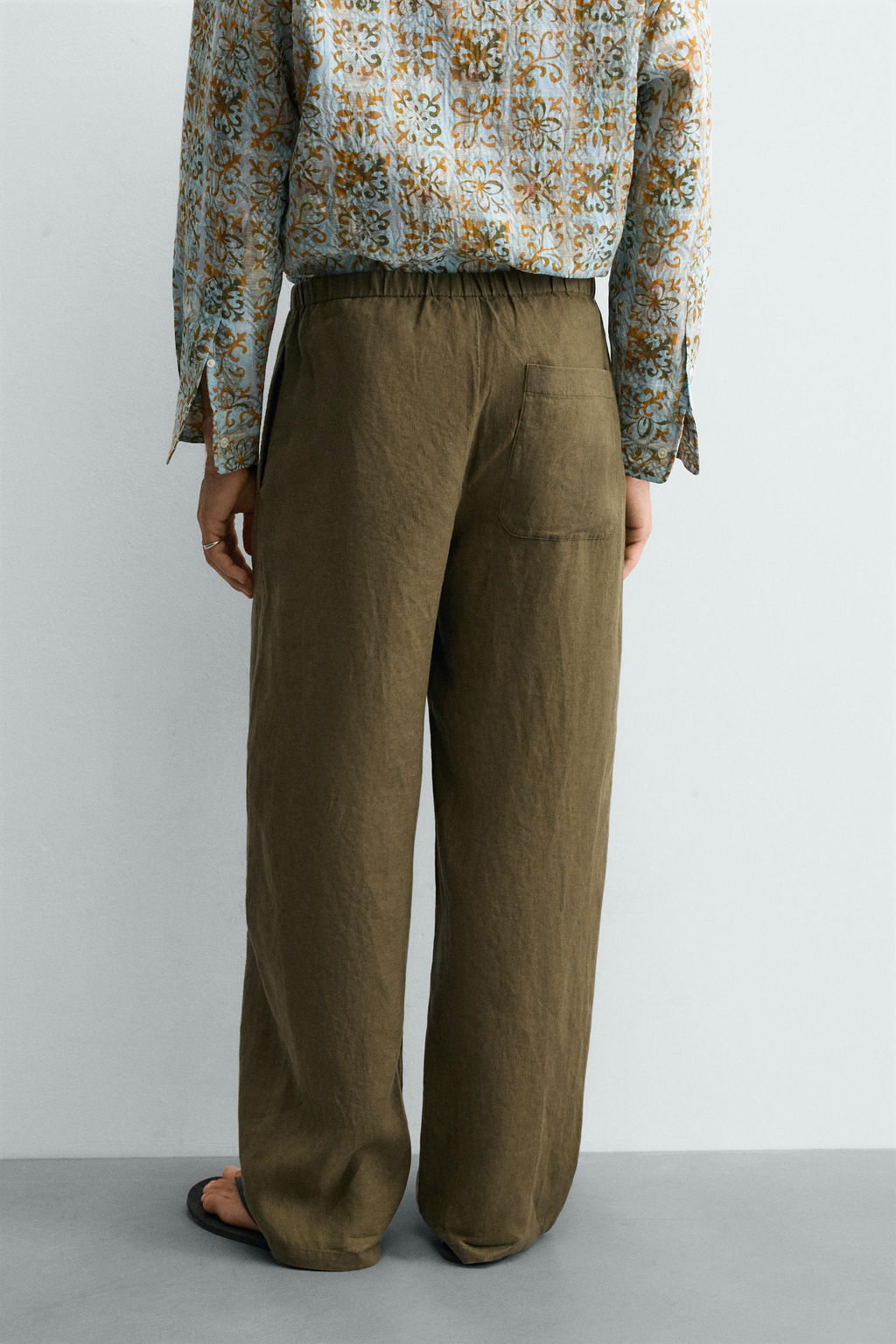 PANTAL?N RELAXED FIT 100% LINO / Khaki oscuro
