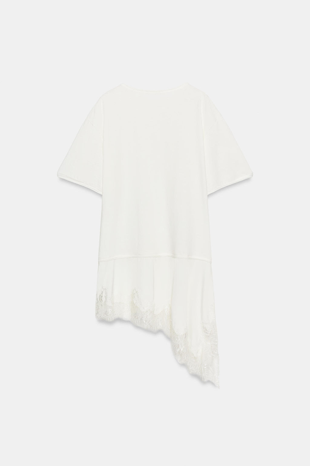 CAMISETA COMBINADA ENCAJE CUELLO PANADERO / Crudo