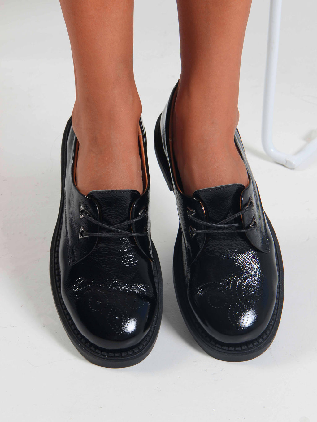 Туфли полуботинки 105.2693.bl. Черный наплак