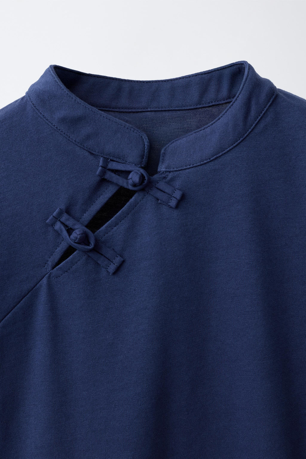 CAMISETA ALAMARES CUELLO MAO / Marino - Zara фото 2