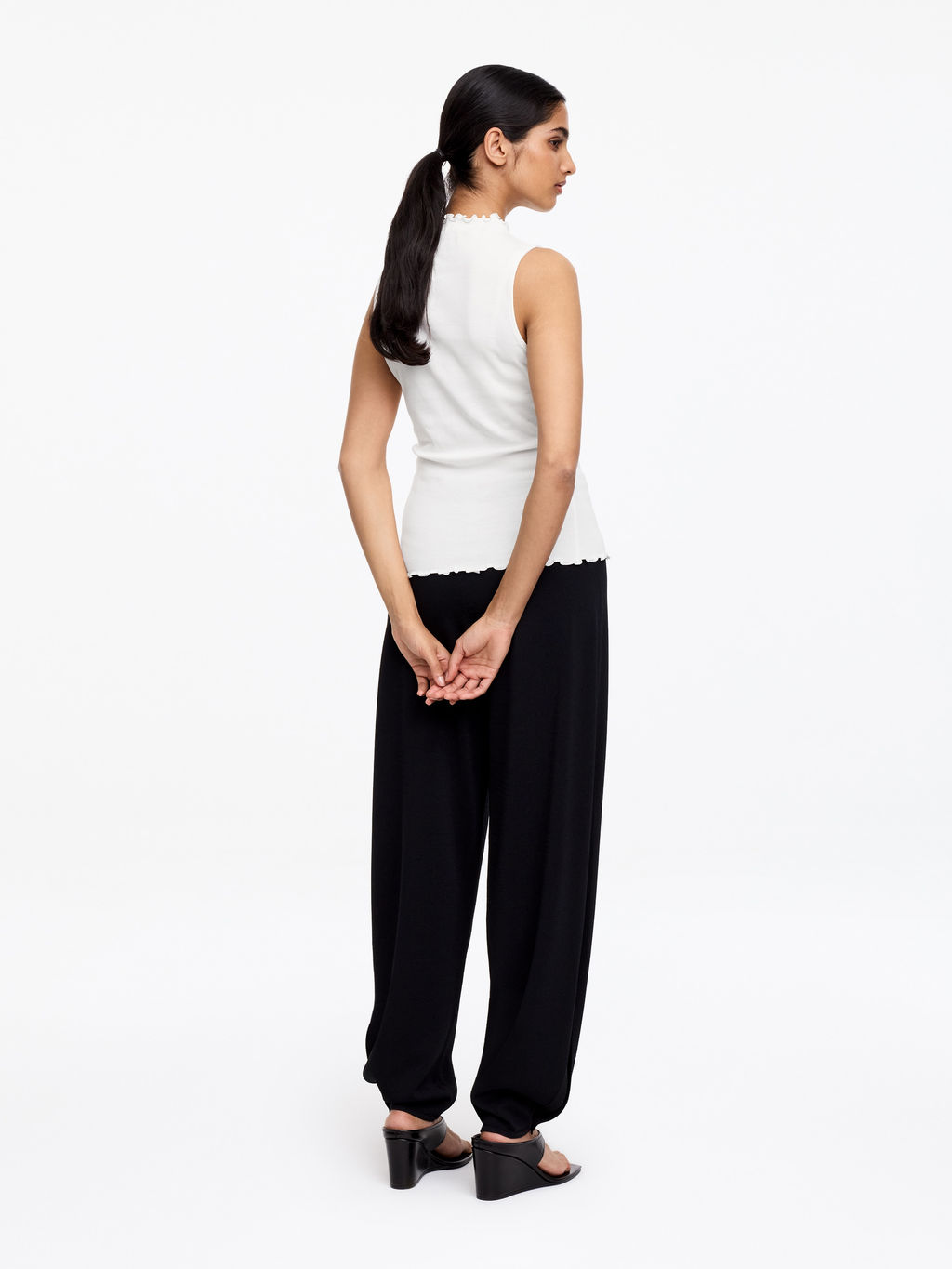 Top de canal? con cuello mock neck - H&m фото 4