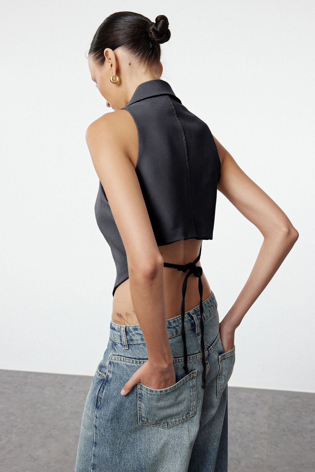 TRENDYOLMILLA Vizon Fitted Dugme Detayl? Crop Dokuma Yelek TWOAW25YE00069  фото 2