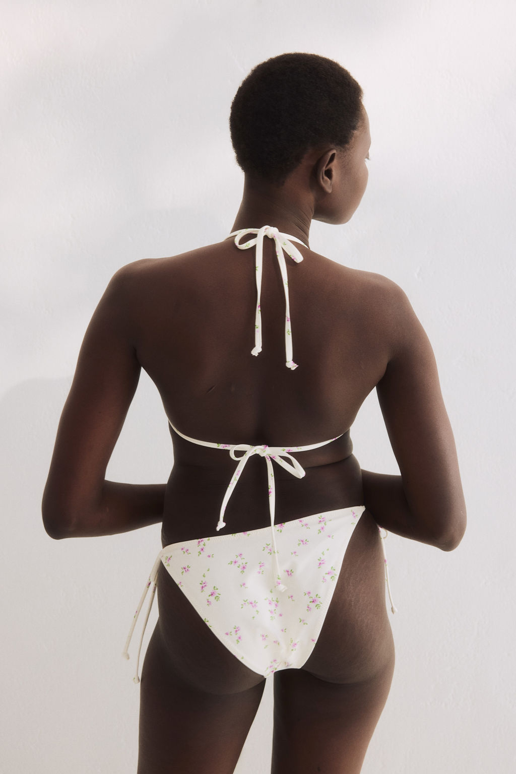 Top de bikini triangular con relleno - H&m фото 13