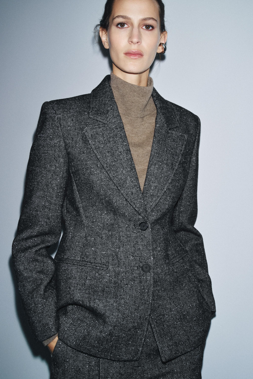 PEPLUM BLAZER WITH WOOL ZW COLLECTION - Zara фото 2