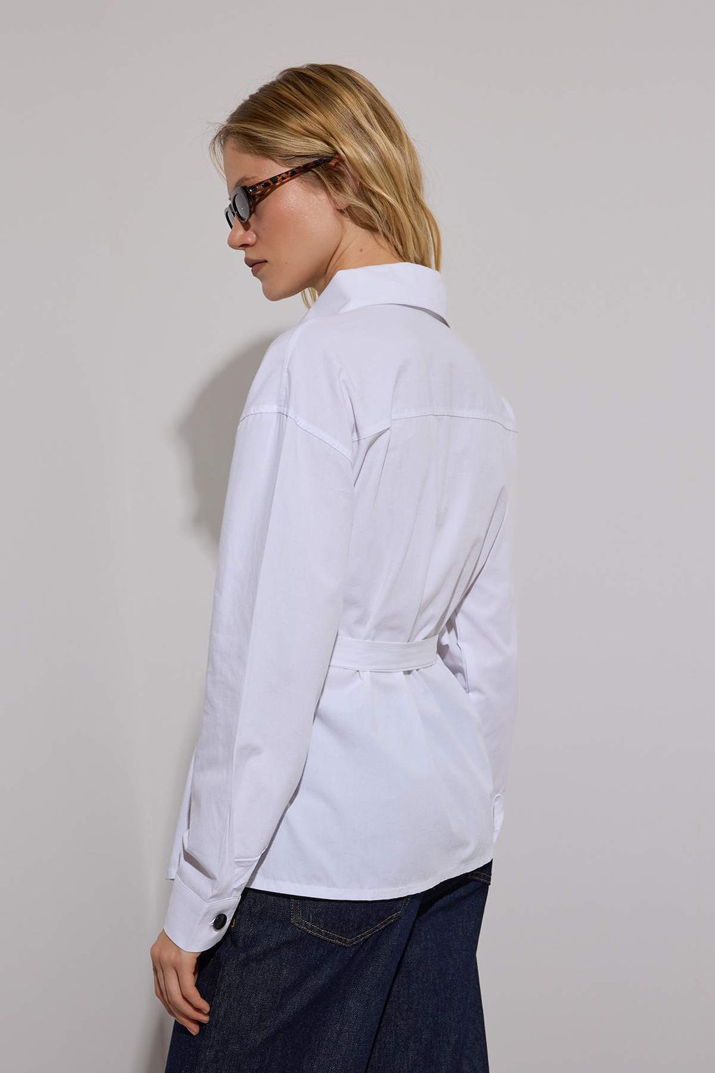 Limited Edition Kusakl? Beyaz Gomlek TWOAW26GO00048 - Trendyolmilla фото 4