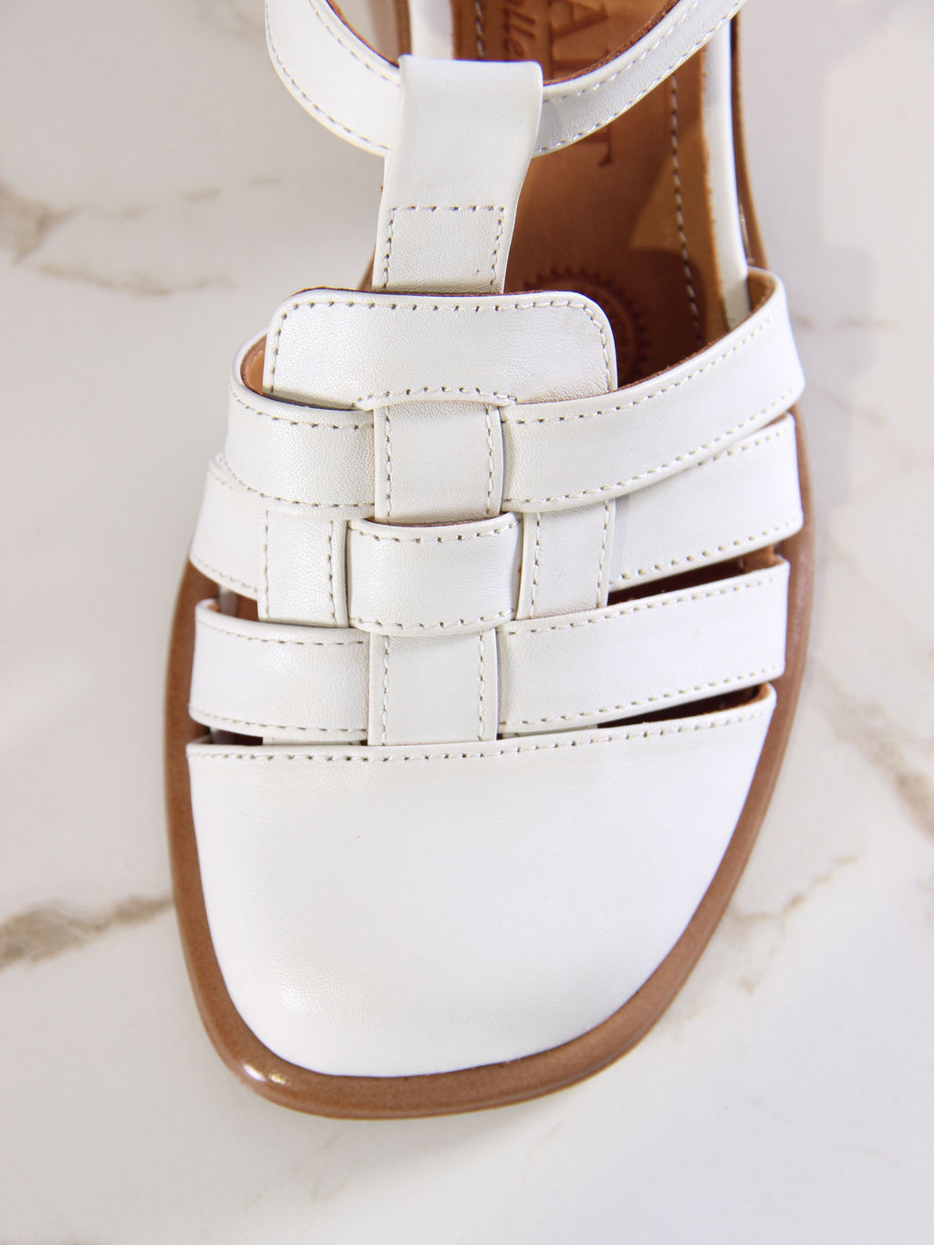 Босоножки 5035.23663bе.Вакса белый+коричневый