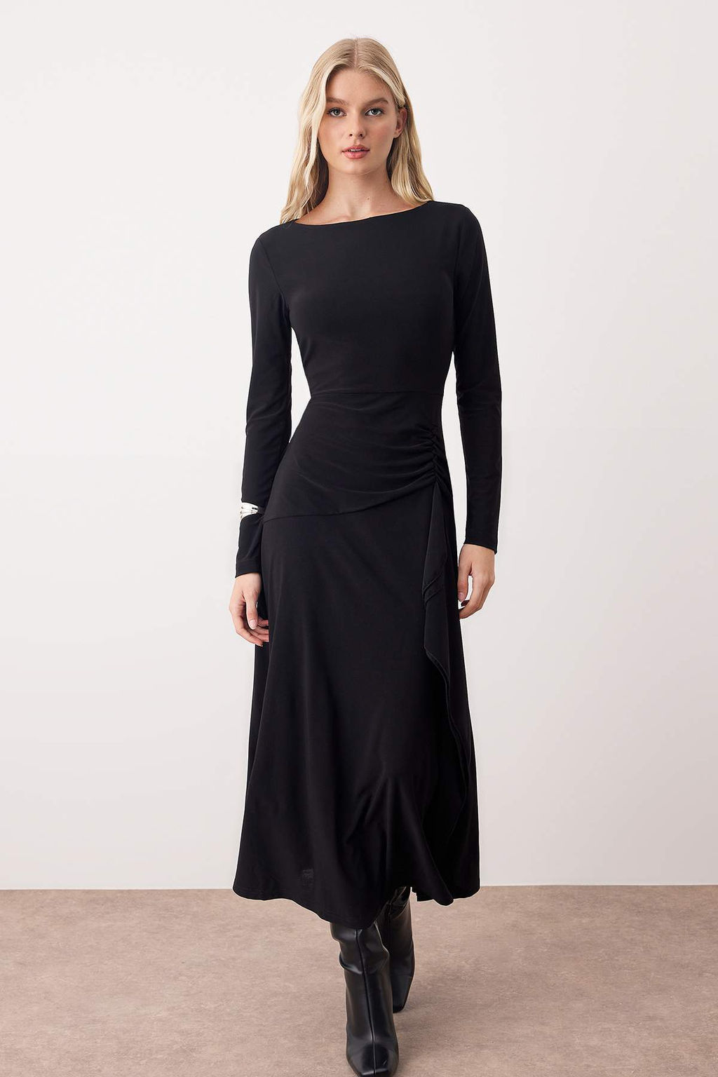 Siyah Duz Maxi Orme Elbise TWOAW26EL00210 - Trendyolmilla фото 2