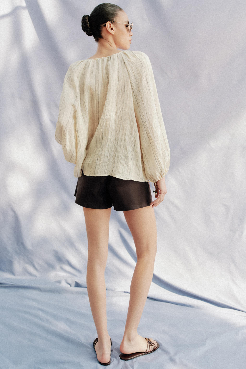 BLUSA RAYAS LAZOS / Crudo / Negro