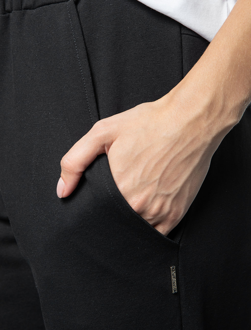 Брюки Vilatte из футера двухнитки с эластаном черный фото 3