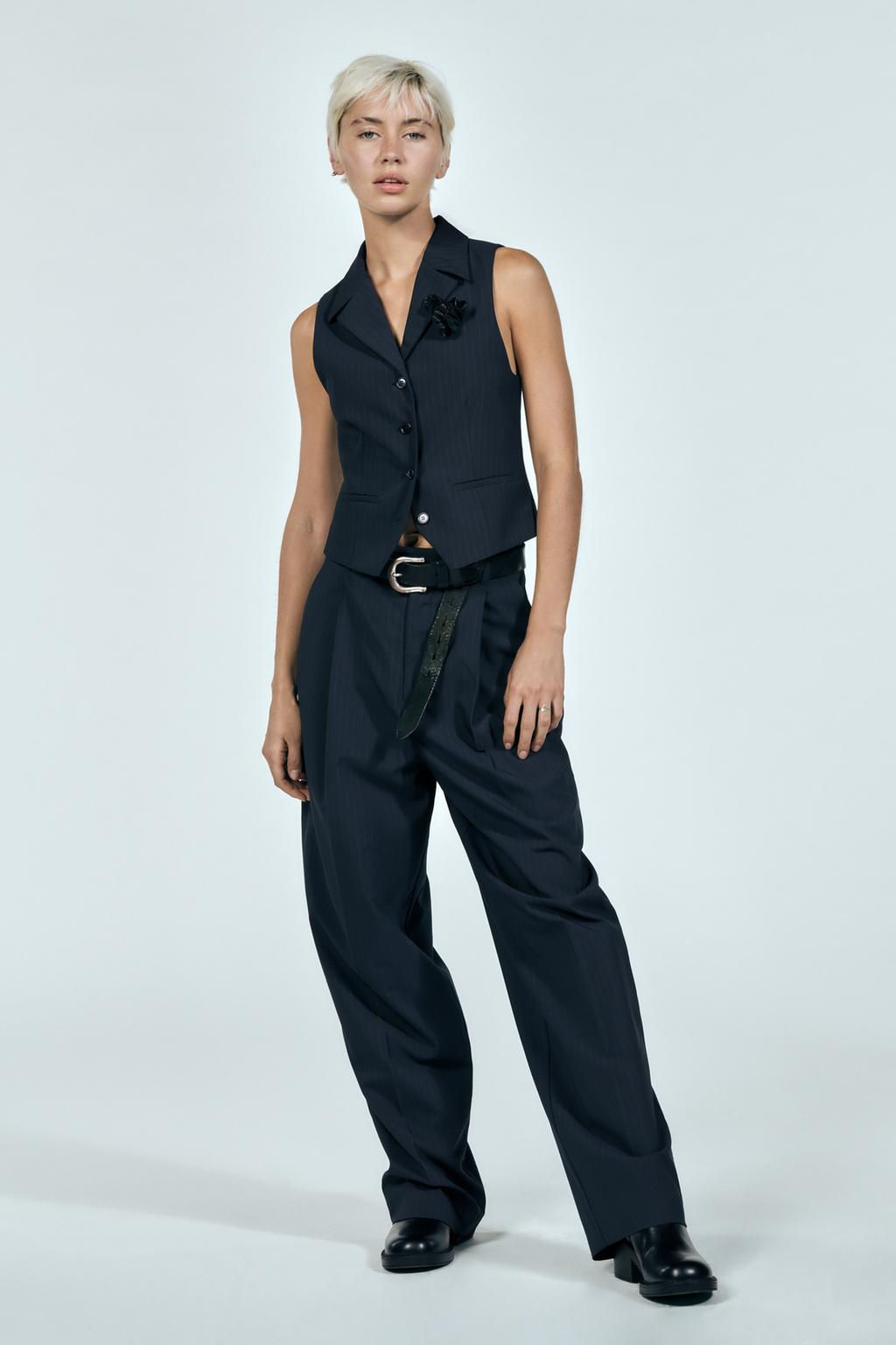 FITTED PINSTRIPED WAISTCOAT