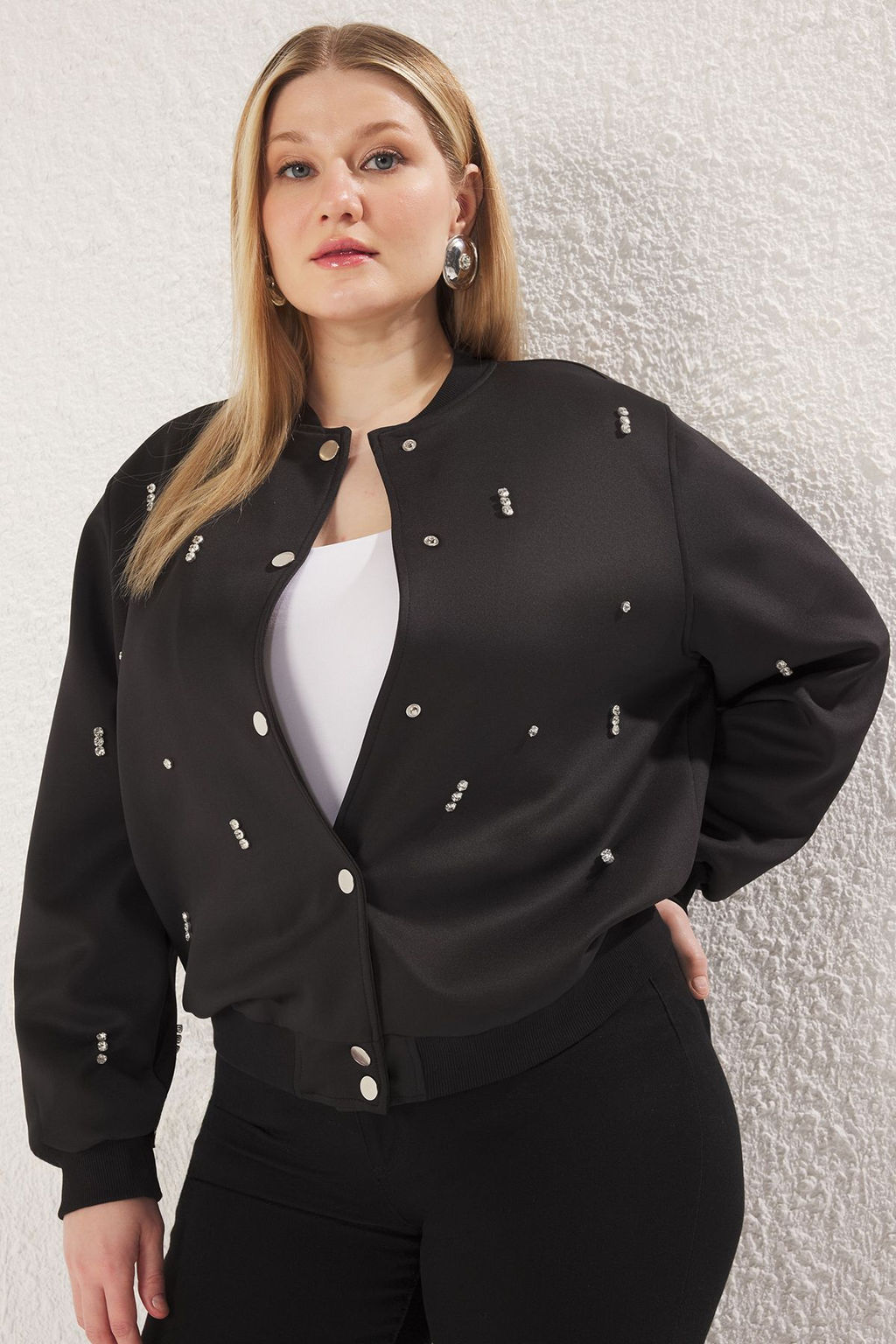 TRENDYOLMILLA Siyah Regular Tas Detayl? Bomber Ceket Mont TWOSS25MO00035 фото 5