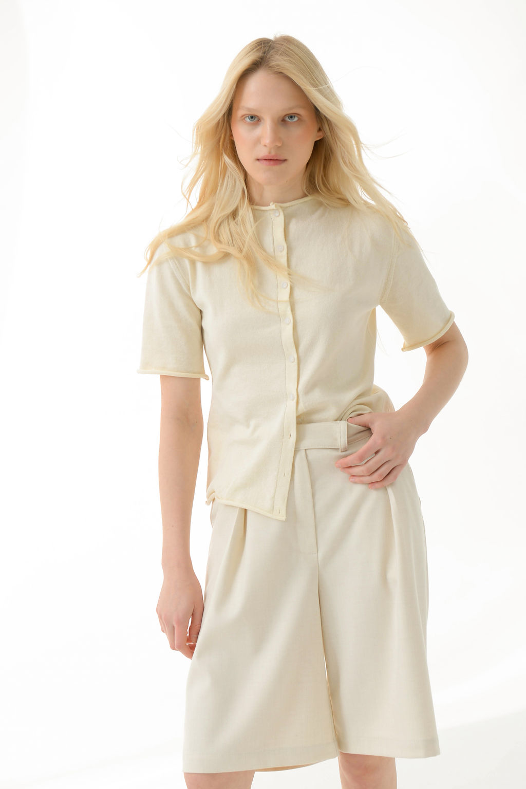 Шорты-бермуды