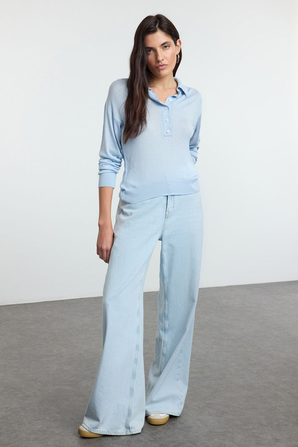 TRENDYOLMILLA Ekru Ince Polo Yaka Triko Kazak TWOAW25KZ00355