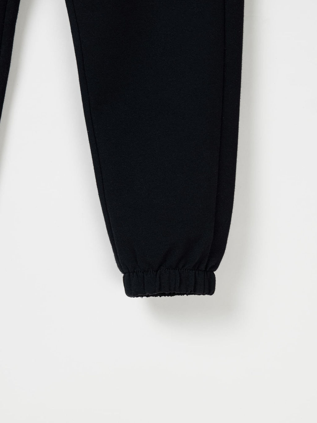 Джоггеры облегченные "Уголь" с карманами 7+