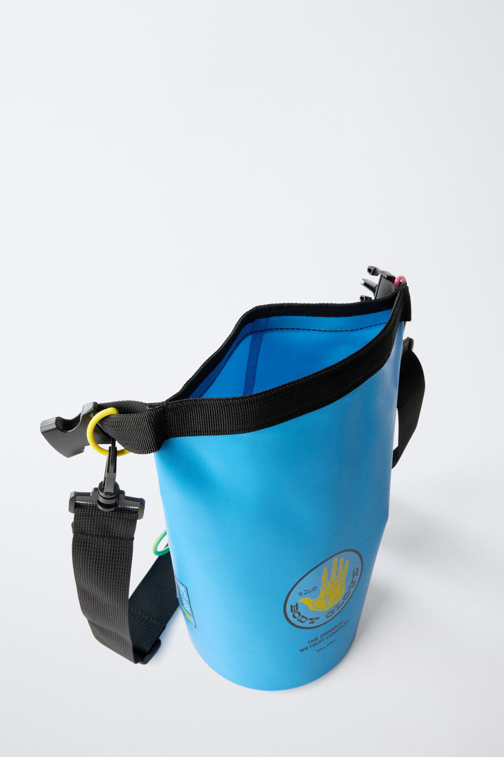 ZARA X BODY GLOVE ® WATERPROOF BAG  фото 4
