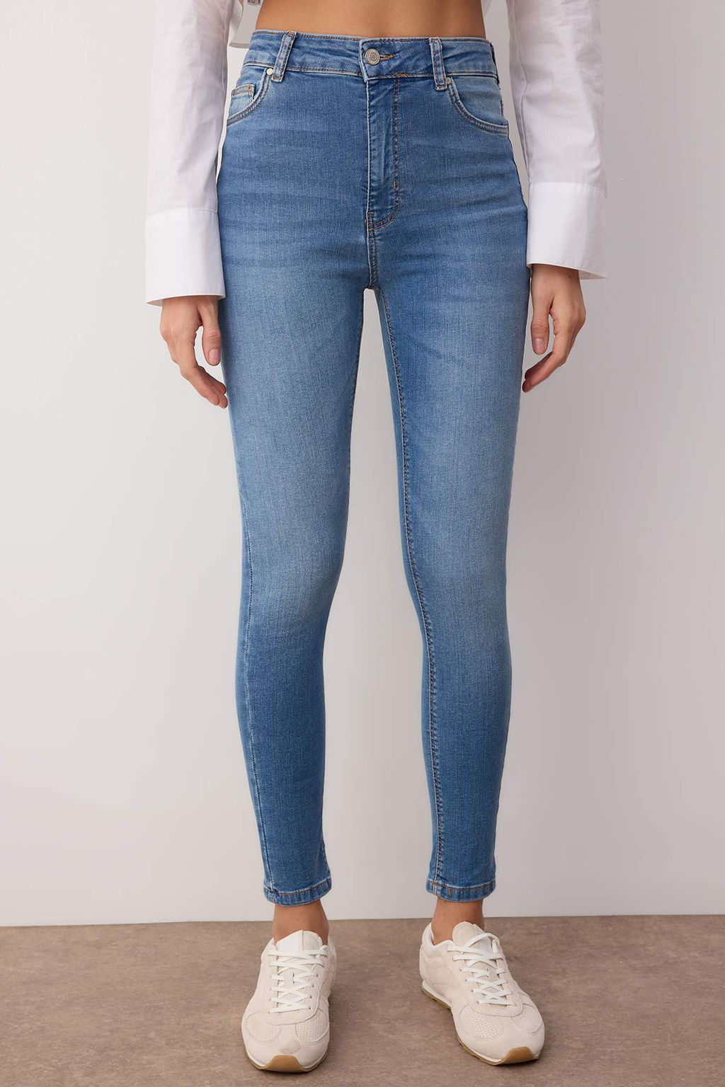 Siyah Vucudu Saran Esnek Yuksek Bel Skinny Jeans TWOSS25JE00051 - Trendyolmilla фото 13