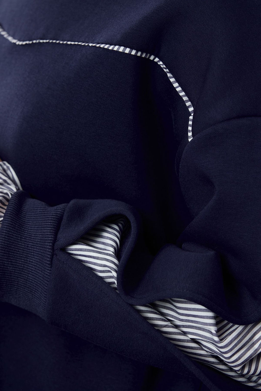 TRENDYOLMILLA Gri Melanj Dokuma Detayl? Relaxed/Rahat Kal?p Kal?n Ici Polarl? Orme Sweatshirt TWOAW25SW00079 фото 4