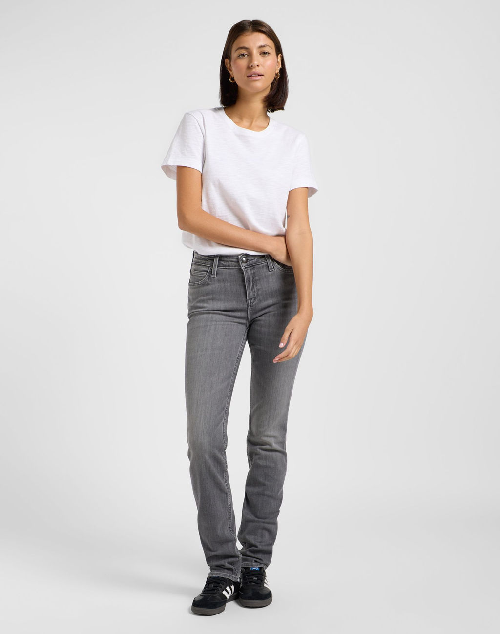 Джинсы женские