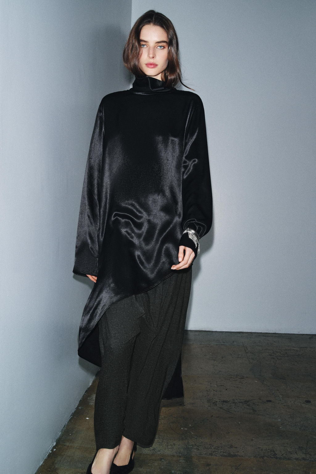 ZW COLLECTION ASYMMETRIC LONG BLOUSE