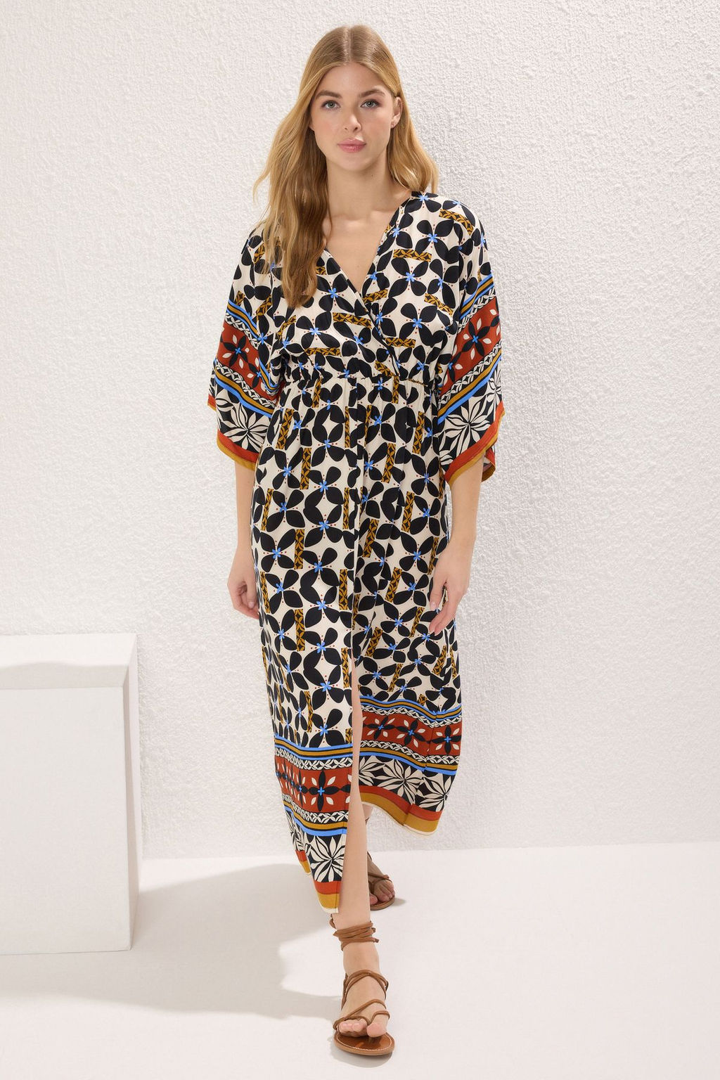 Cok Renkli Etnik Desenli A Kesim Kruvaze Yaka Midi Dokuma Elbise DWOSS24EL00913 - Trendyolmilla фото 2