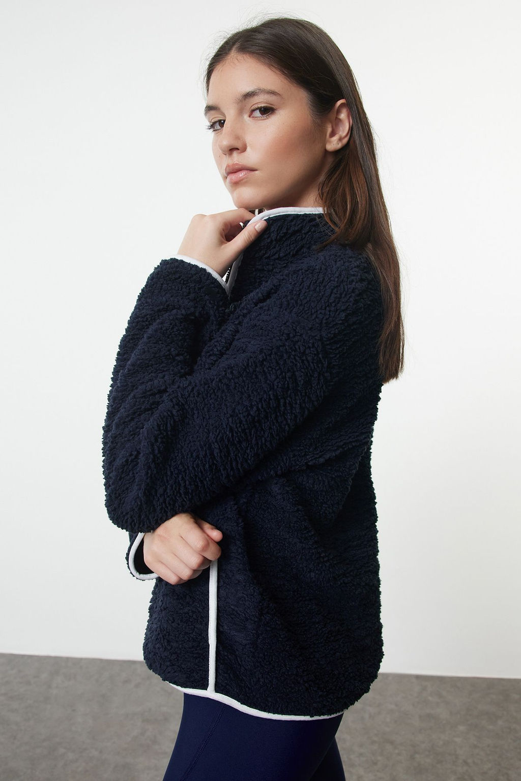 Lacivert Pelus Orme Spor Sweatshirt THMAW23SW00021