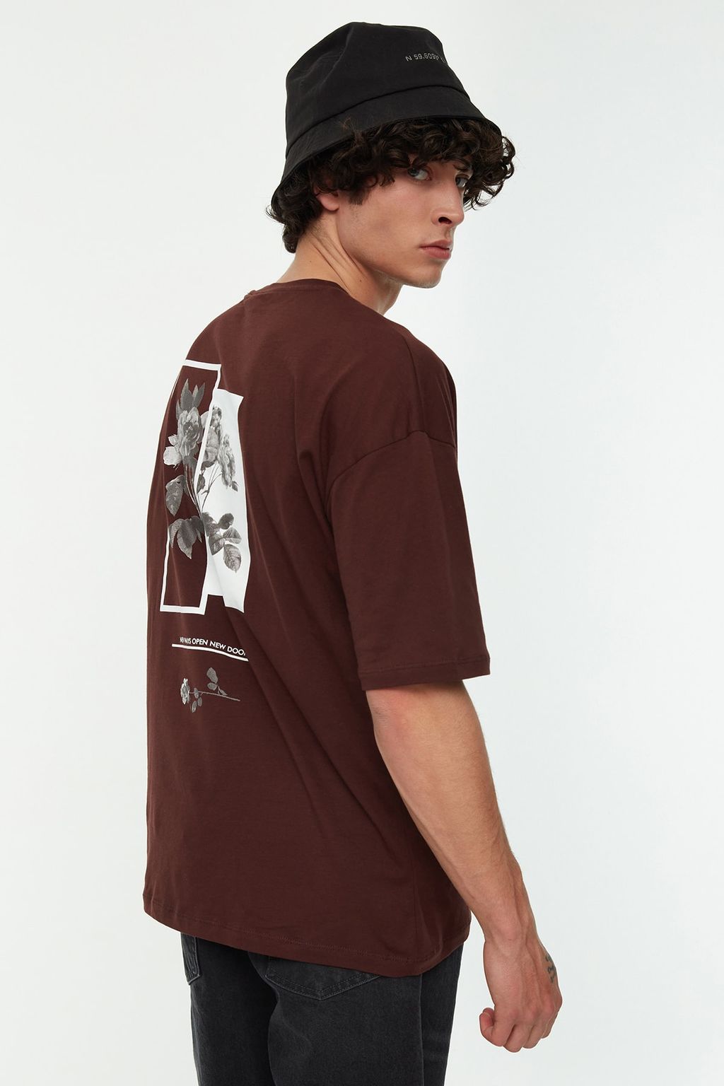 TRENDYOL MAN Tas Oversize/Genis Kesim Bisiklet Yaka Cicek Bask?l? K?sa Kol %100 Pamuklu T-Shirt TMNSS21TS1223 - Trendyolmilla фото 15