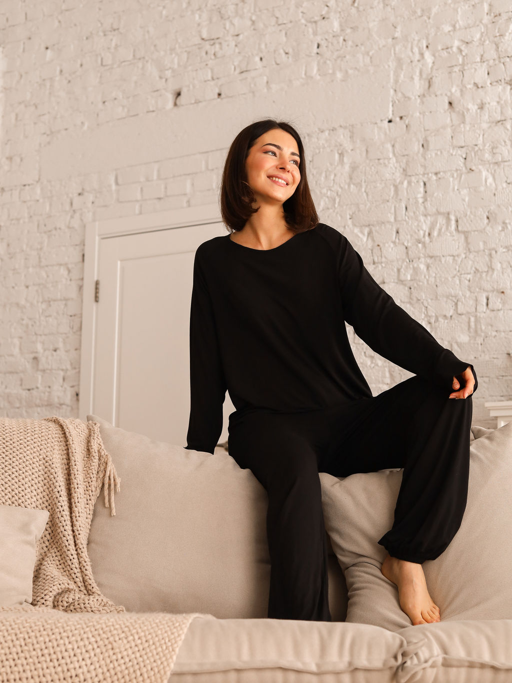 Костюм для дома BAMBUK с брюками, черный - Inzibe фото 3