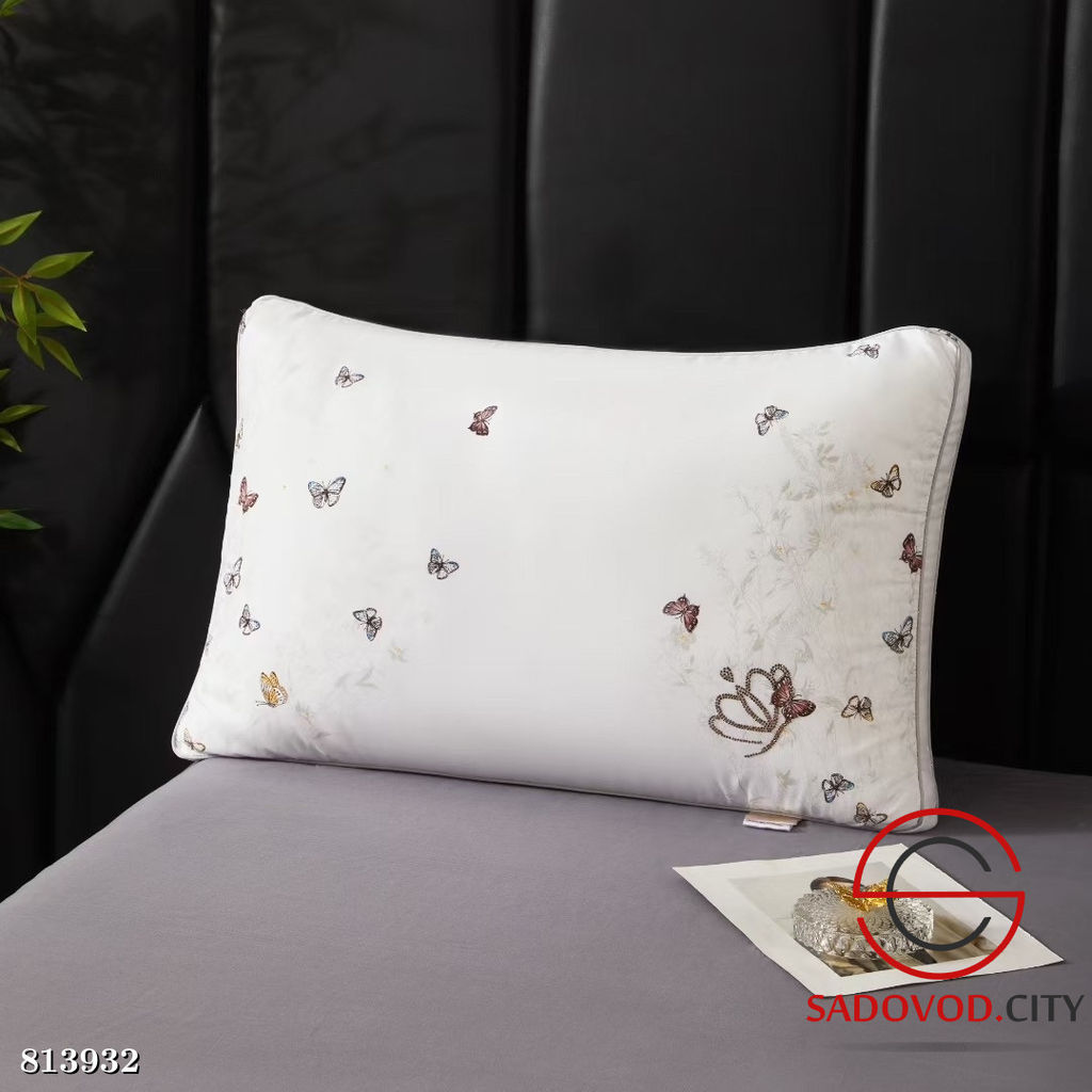 Подушки с бабочками из хлопка
