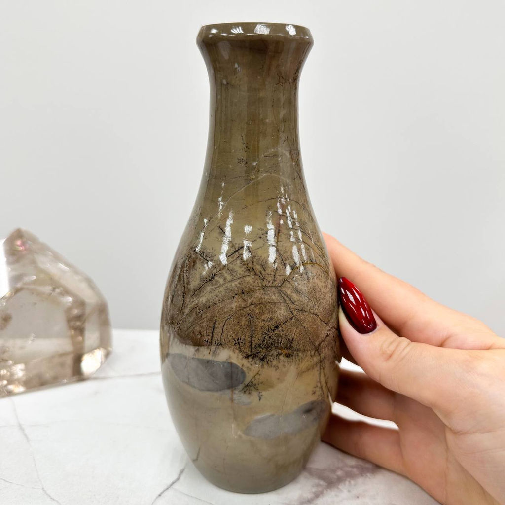 Ваза из дендритовой Яшмы