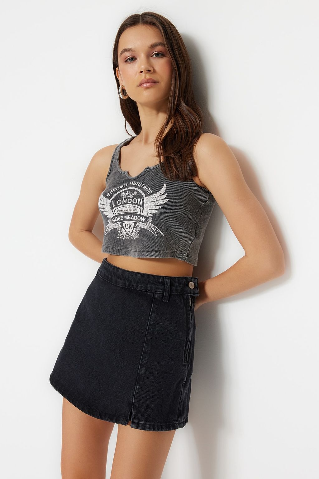 Siyah Y?rtmacl? Denim Sort Etek TWOSS23SR00091