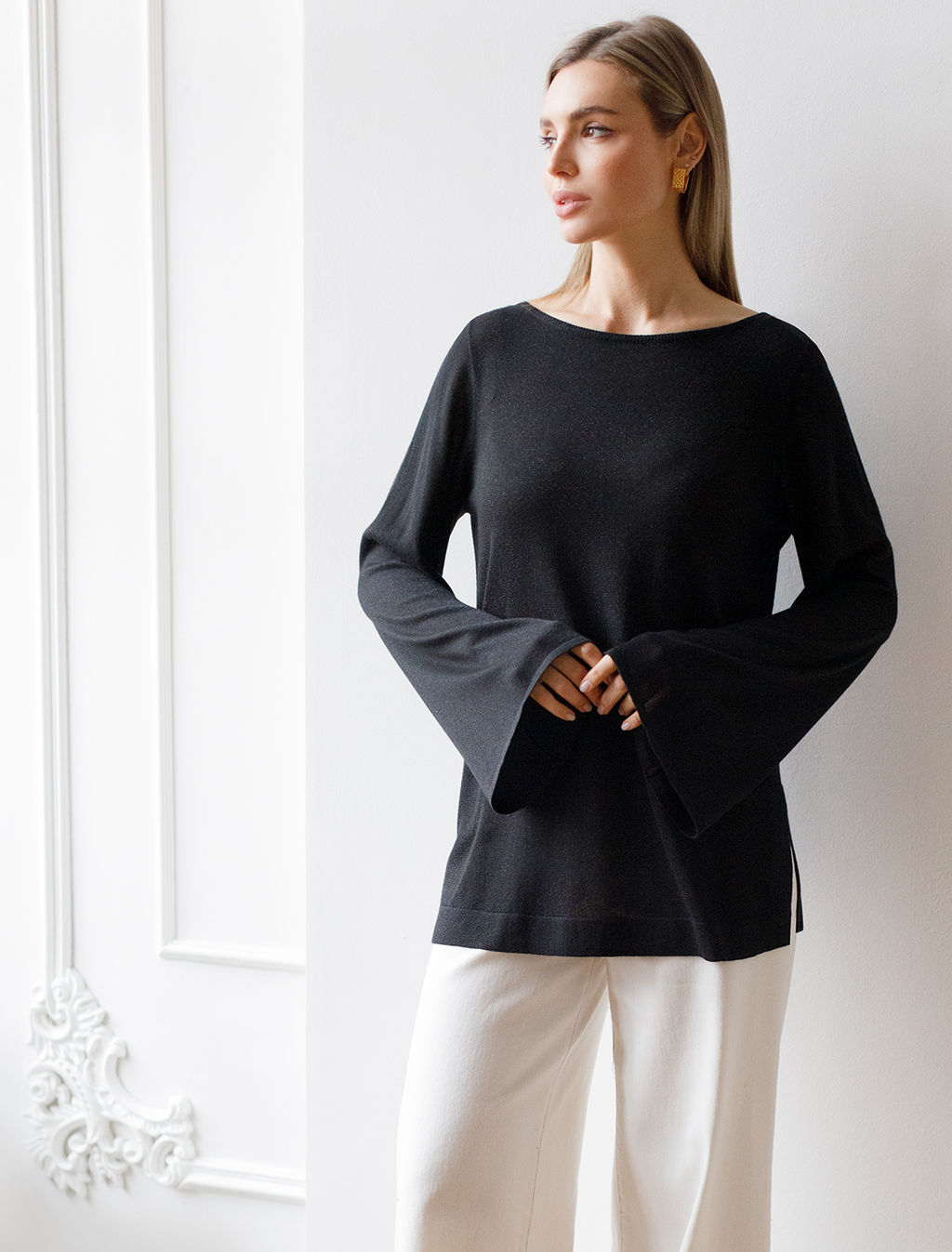 Джемпер из вискозы тонкой вязки с люрексом