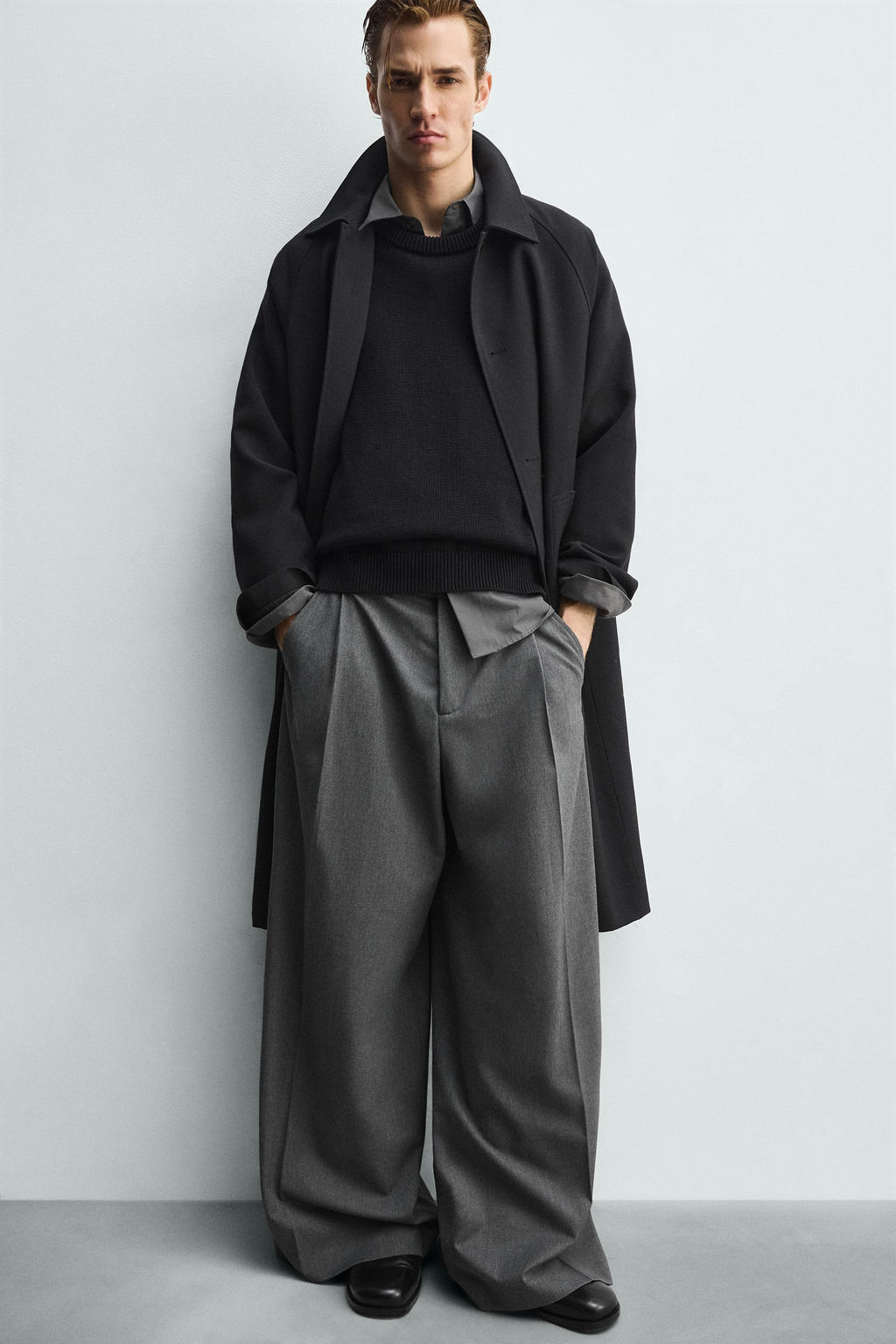 PANTAL?N WIDE FIT PLIEGUES / Gris