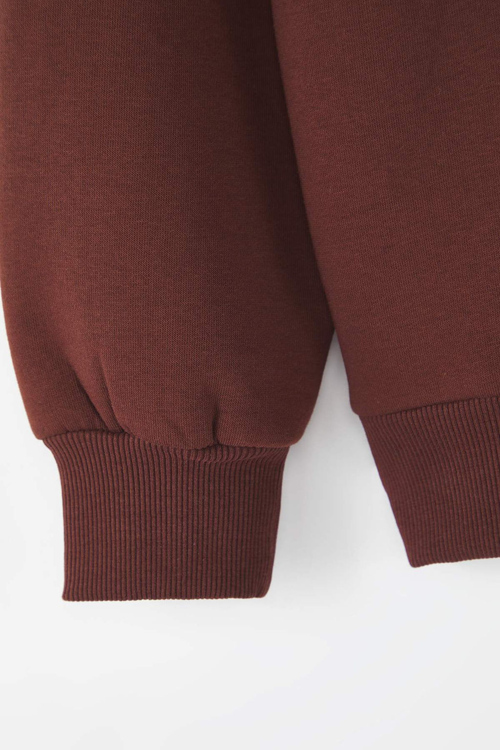 Koyu Kahverengi Oversize/Rahat Kesim Bisiklet Yaka Kal?n/Ici polarl? Orme Sweatshirt TWOAW24SW00102