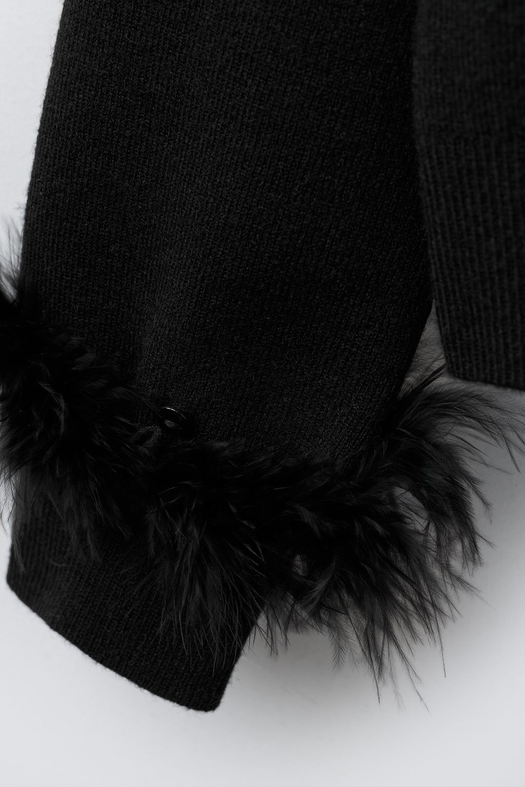 CARDIGAN WITH DETACHABLE FEATHERS - Zara фото 4