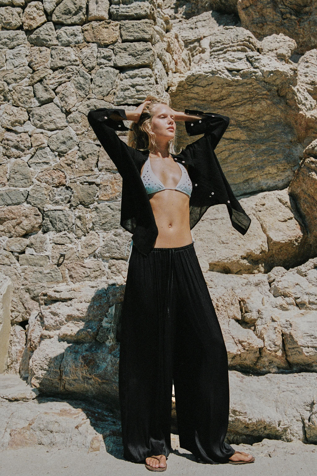 CAMISA GASA OVERSIZE BOLSILLO / Negro