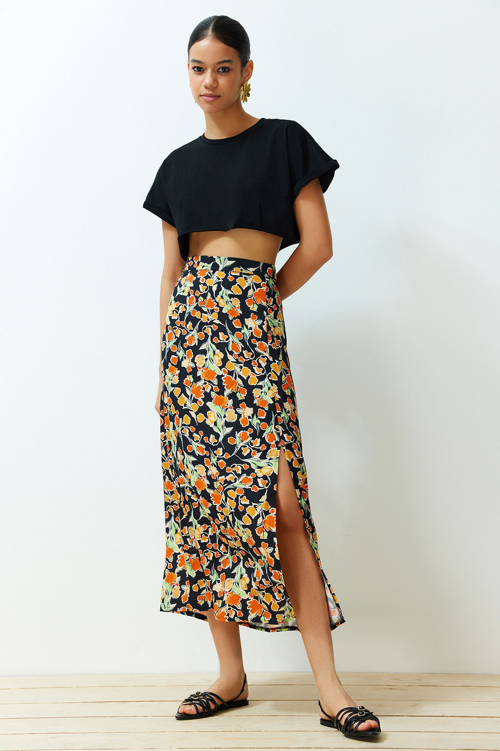 TRENDYOLMILLA Cok Renkli Viskon Kumas Cicek Desenli Y?rtmacl? Midi Dokuma Etek TWOSS24ET00126 фото 3