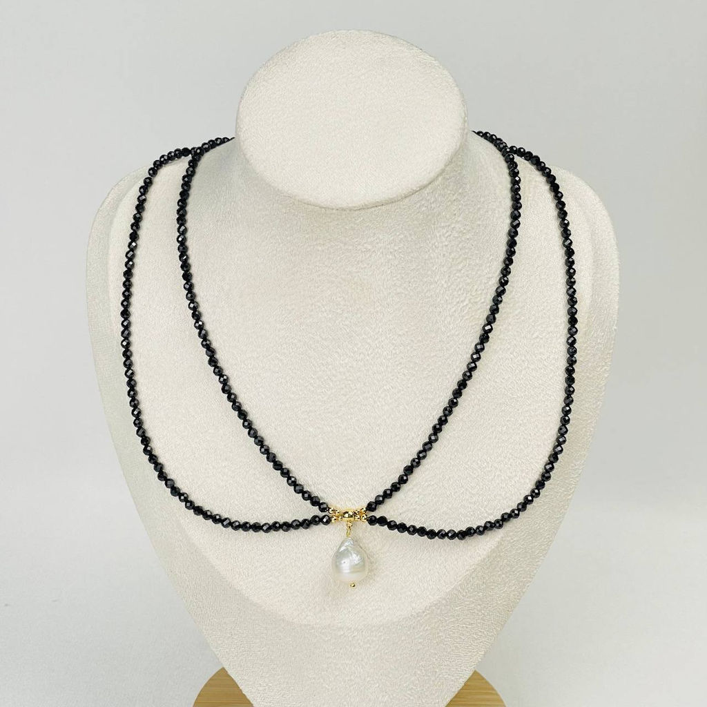 Колье из Шпинели и Жемчуга