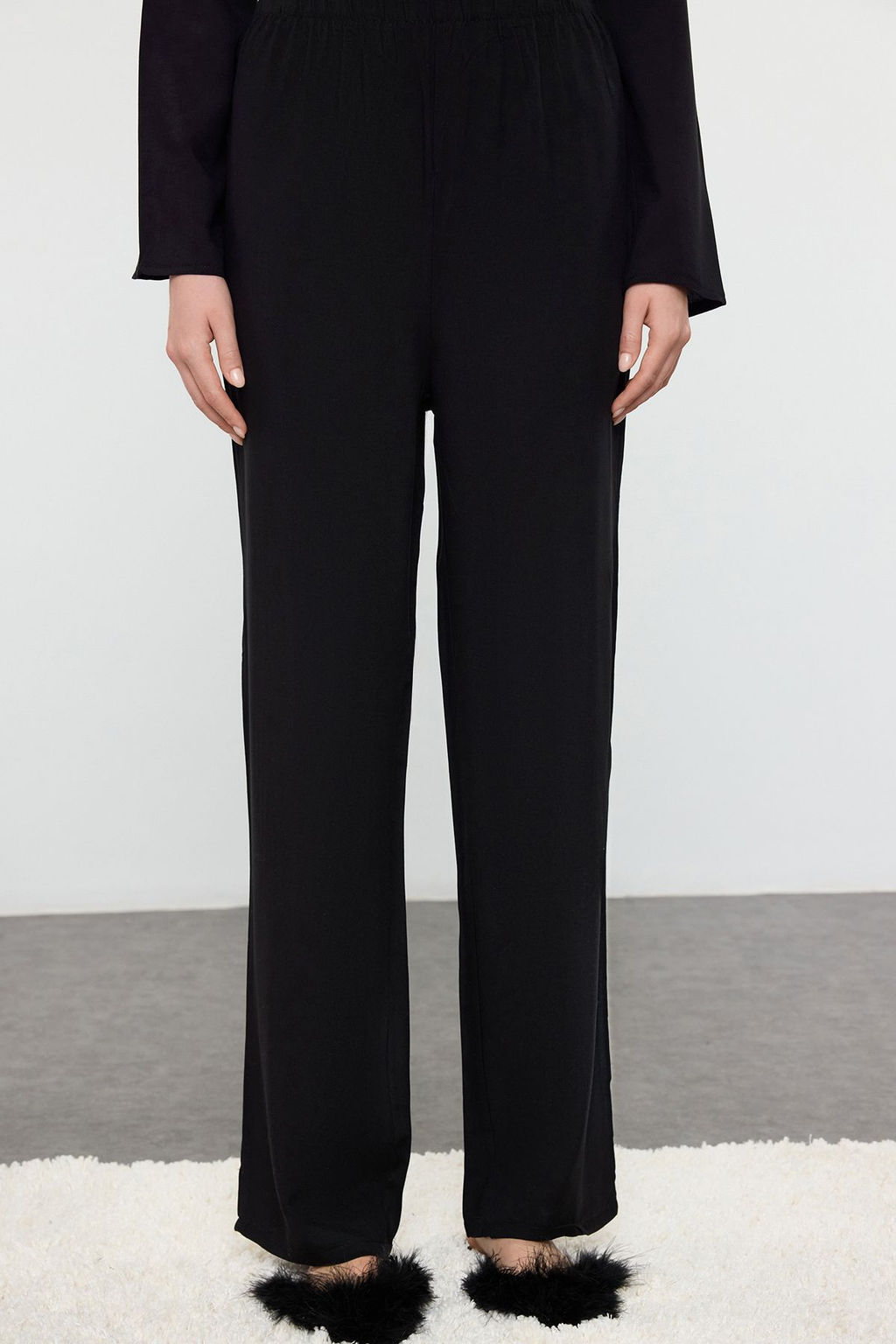 Trendyolmilla Ekru Kurdele/Fiyonk ve Biye Detayl? Viskon Dokuma Pijama Tak?m? THMAW25PT00032 фото 11