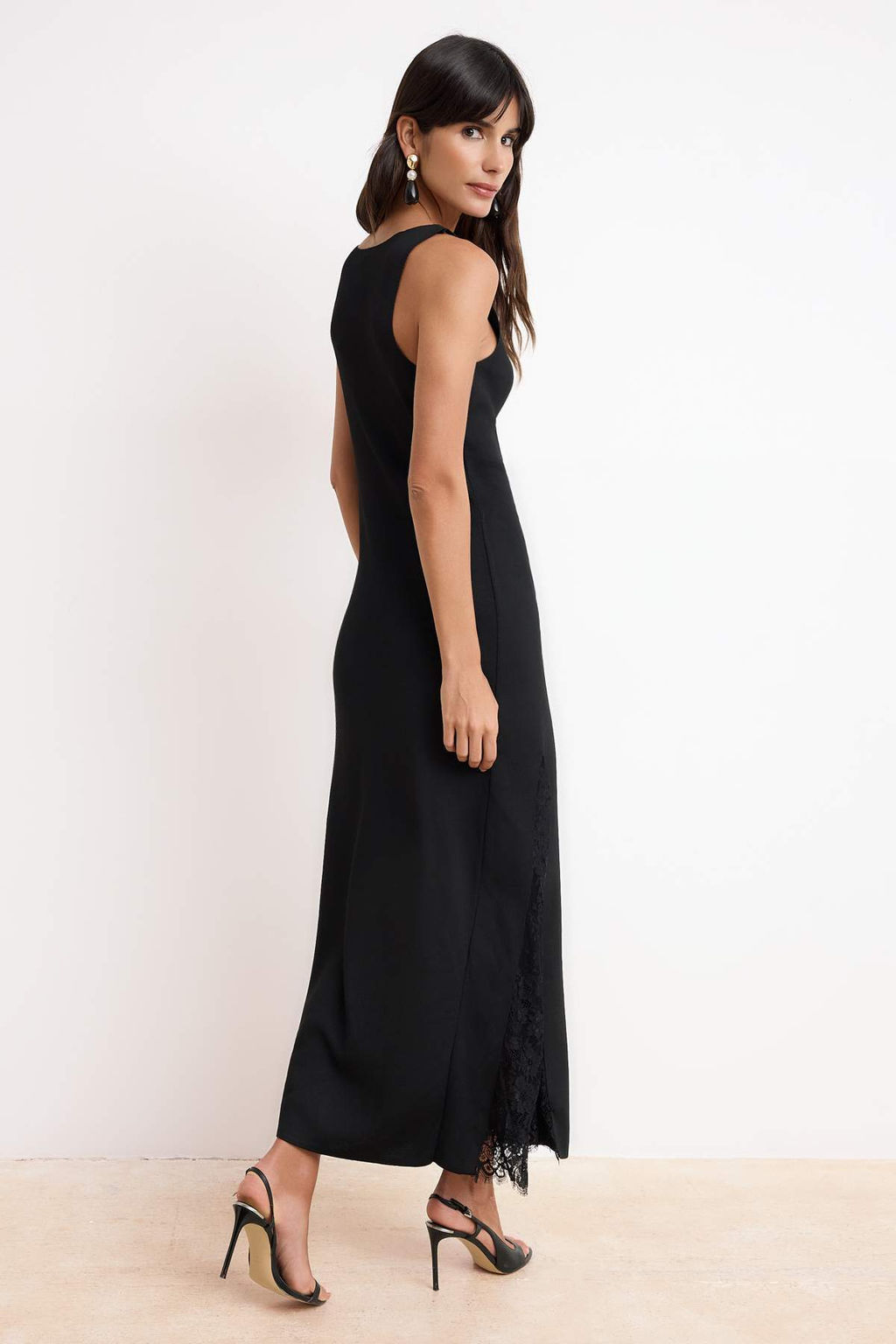 Siyah Duz Maxi Bisiklet Yaka Maxi Vucudu Saran Dantel Detayl? Triko Elbise TWOSS26EL00178 - Trendyolmilla фото 4