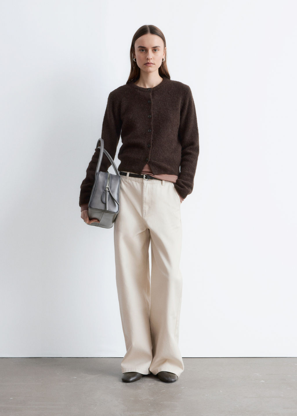 Pantalones de algod?n relajados de perneras anchas - H&m фото 3