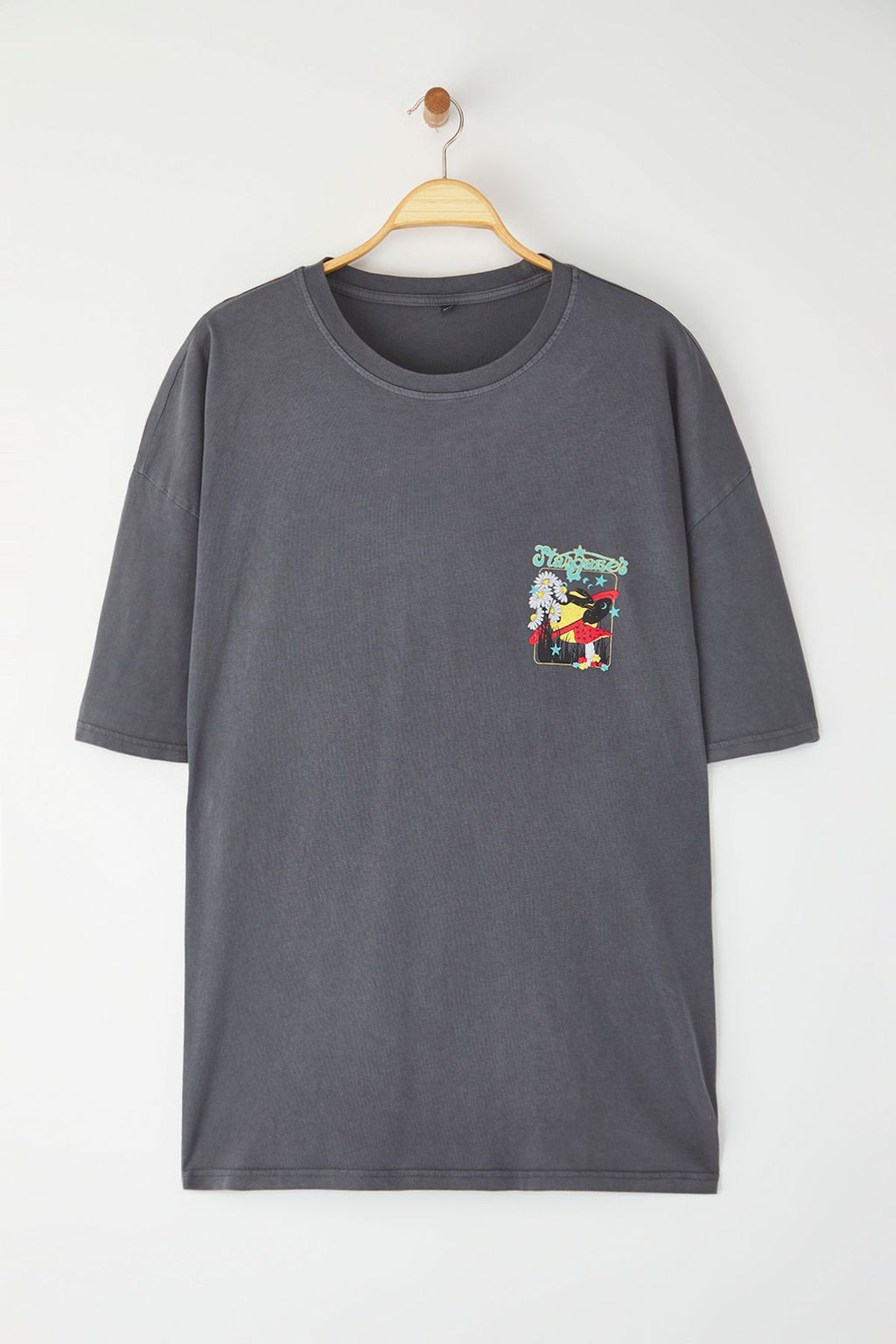 Trendyolmilla Man Buyuk Beden Antrasit Oversize/Genis Kesim Soluk Efekt Bask?l? %100 Pamuk T-shirt TEDSS25BF00001  фото 2