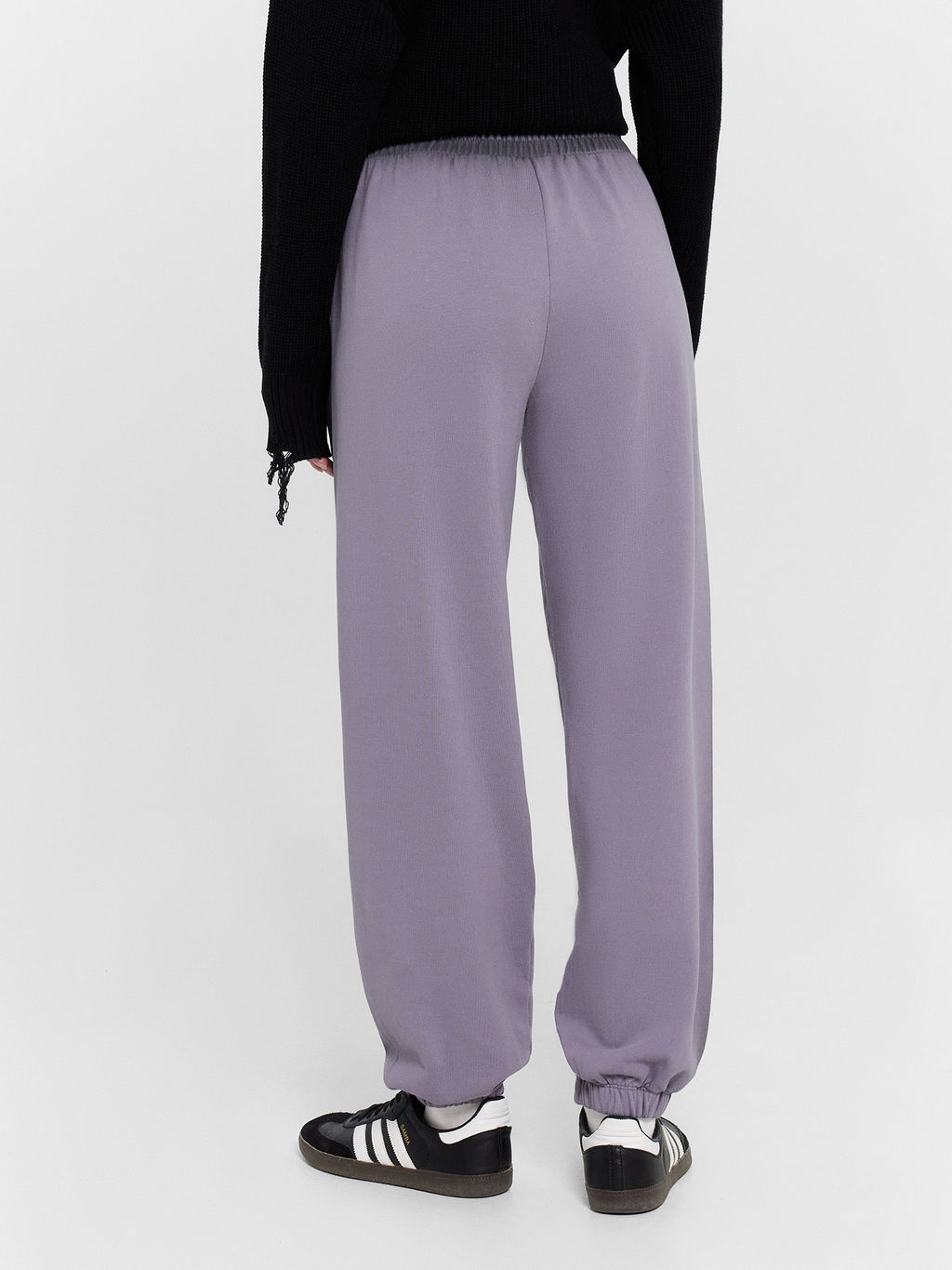 Брюки джоггеры женские серые с обработкой эйсид ACID WASH серый 182531 - Mark formelle фото 4