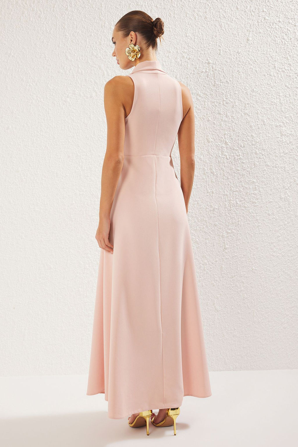TRENDYOLMILLA Pudra Aksesuar Detayl? Kkruvaze Yaka Maxi S?k Abiye Elbise TPRSS25AE00046  фото 5