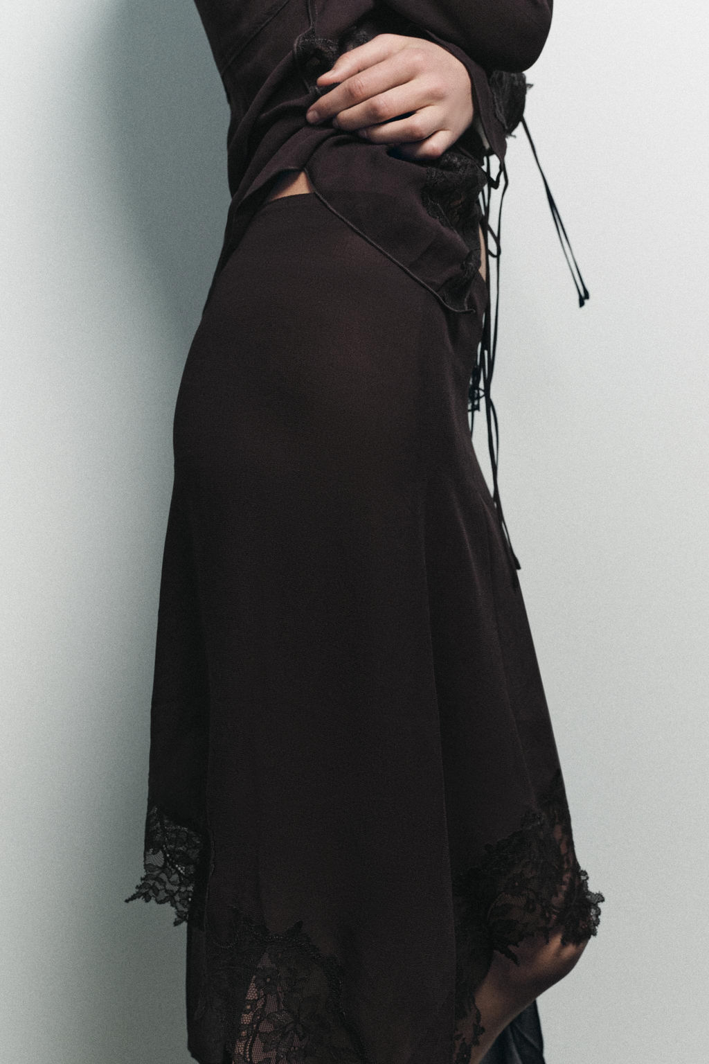 ASYMMETRIC GEORGETTE LACE SKIRT - Zara фото 3