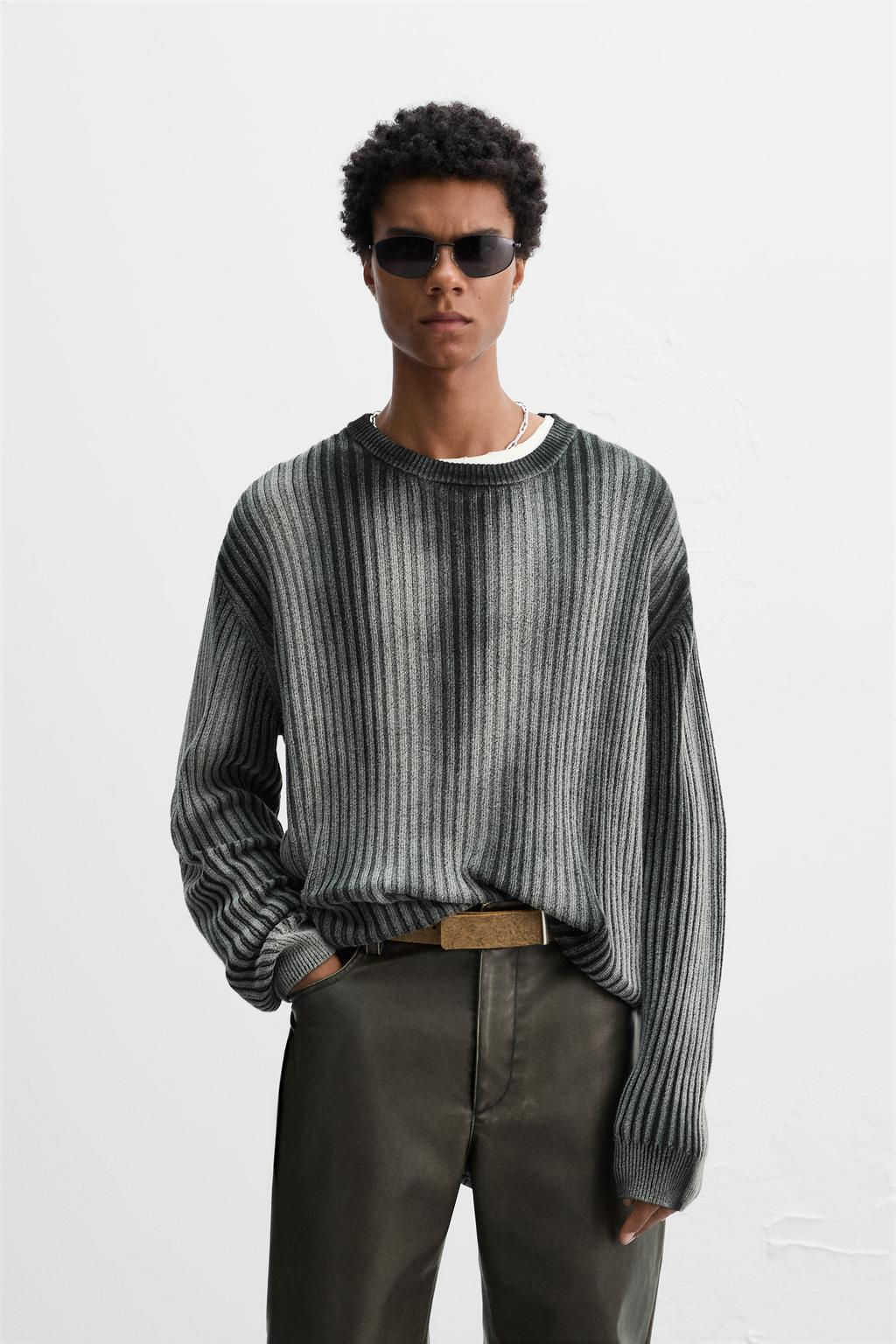 SPRAY PRINT SWEATER - Zara фото 2