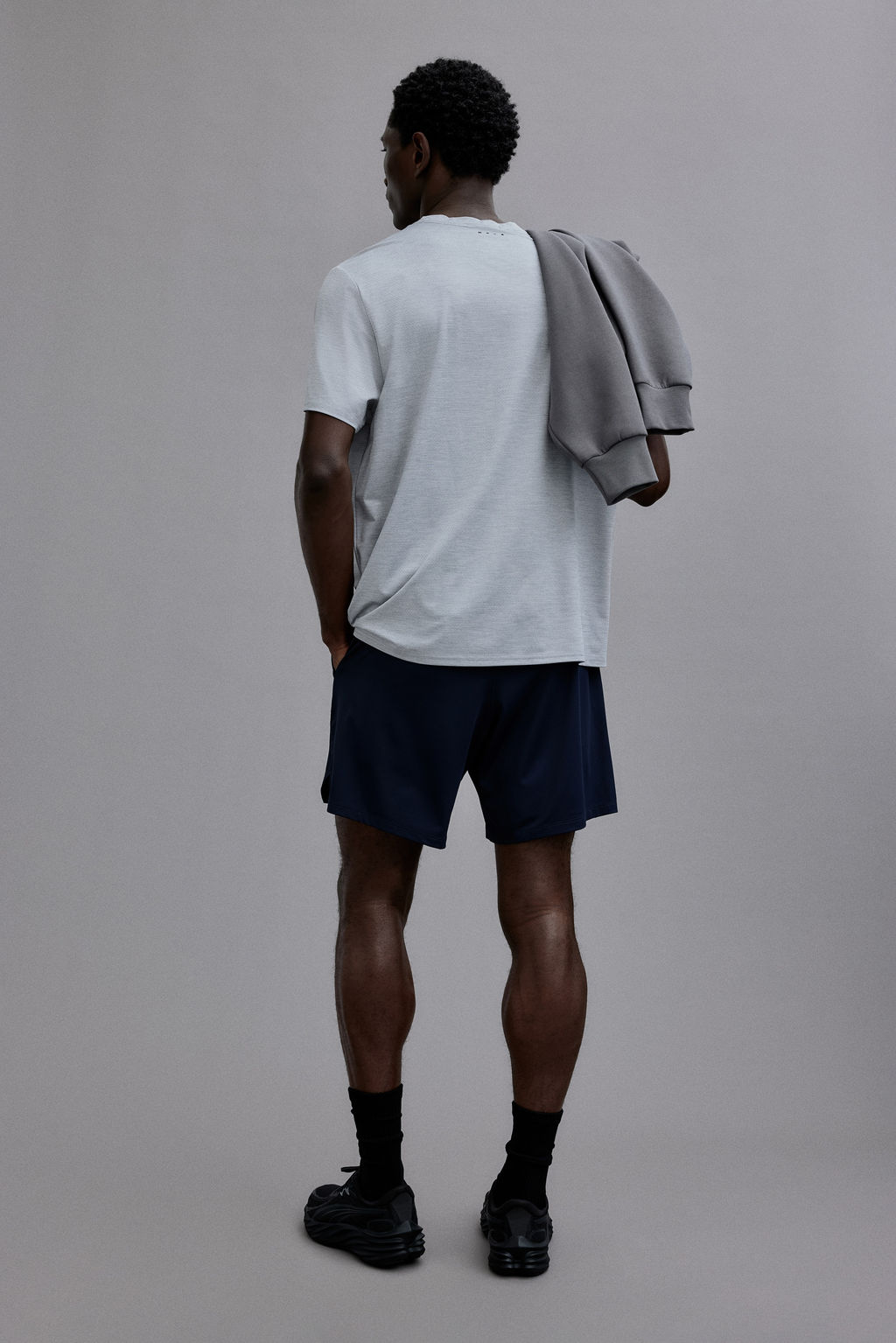 Pantal?n corto de deporte con DryMove - H&m фото 10
