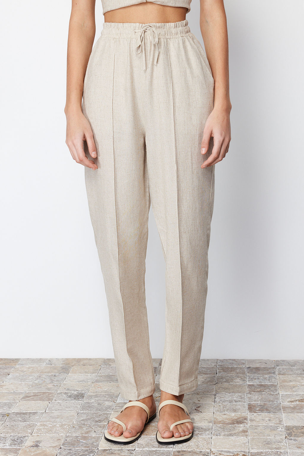 TRENDYOLMILLA Bej Beli Lastikli Straight/Duz Kesim Pamuk Keten Dokuma Pantolon TWOSS24PL00063  фото 6