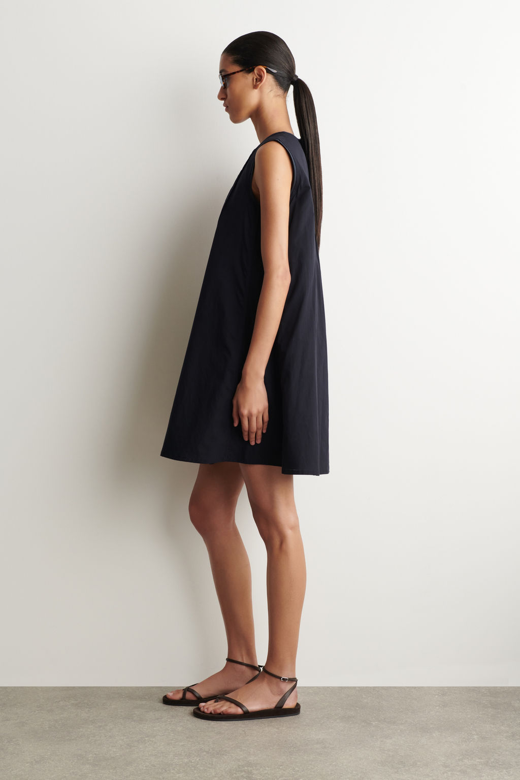 VESTIDO CORTO COMBINADO DETALLE PLIEGUES - H&m фото 4