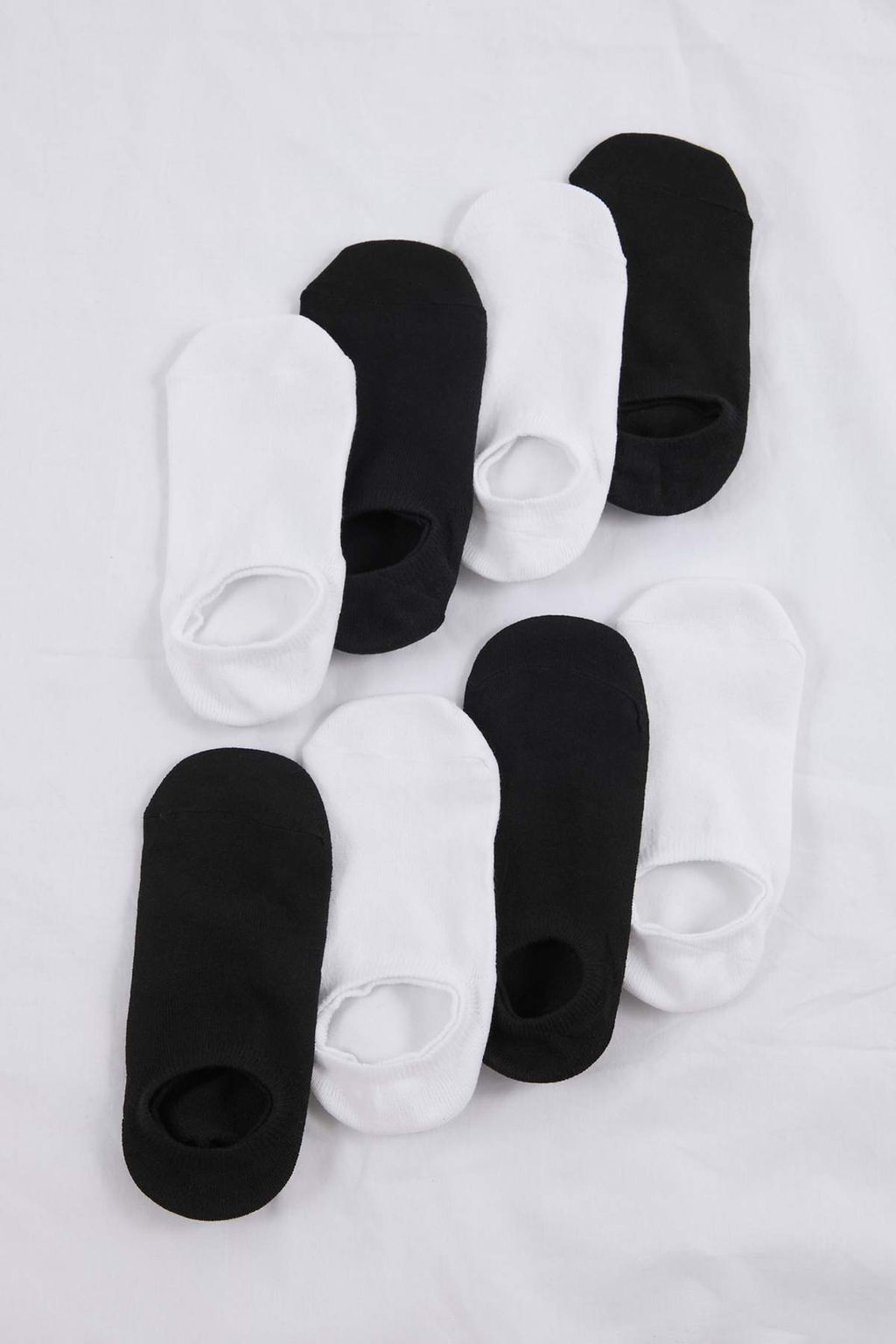 Siyah-Beyaz 8li Duz Jakar Orme Corap THMSS26CO00013